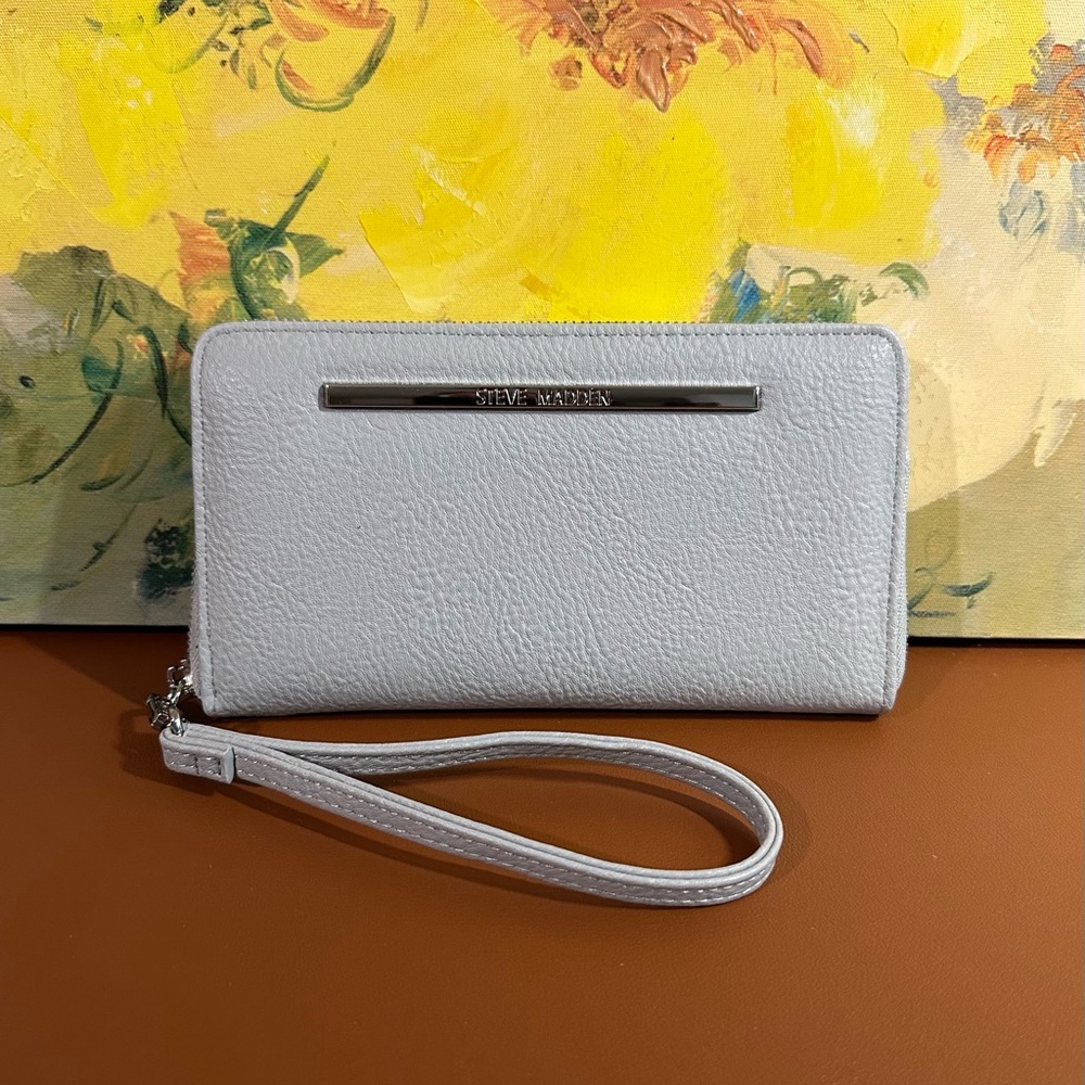 Steve Madden Wallet Wristlet